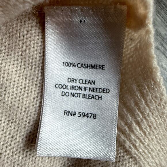 Max Studio Beige 100% 2-Ply Cashmere V-Neck Sweater Women’s Small Pullover Top - Picture 3 of 6